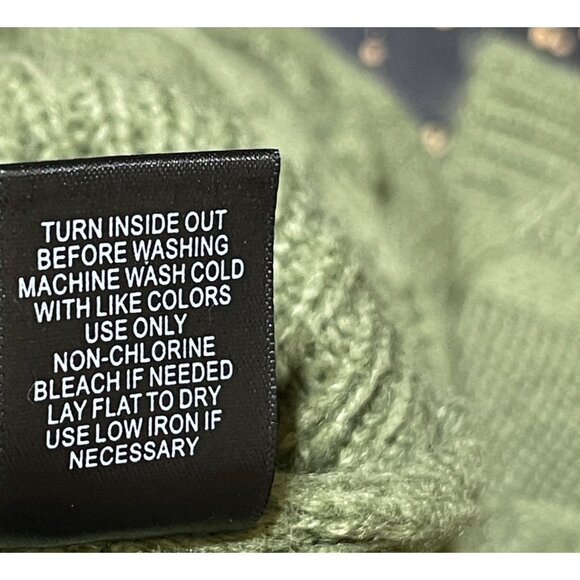 New Chelsea & Violet Green Pom Sweater Size S Small Mock Neck - Picture 6 of 6